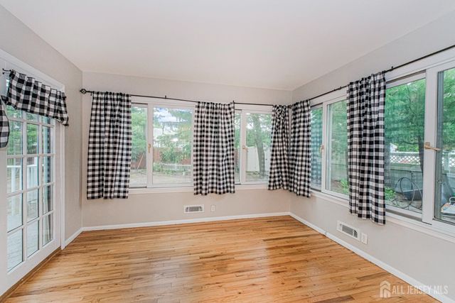90 Oak Hill Drive, Toms River, NJ 08753