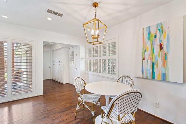 6131 Olympia Drive, Houston, TX 77057