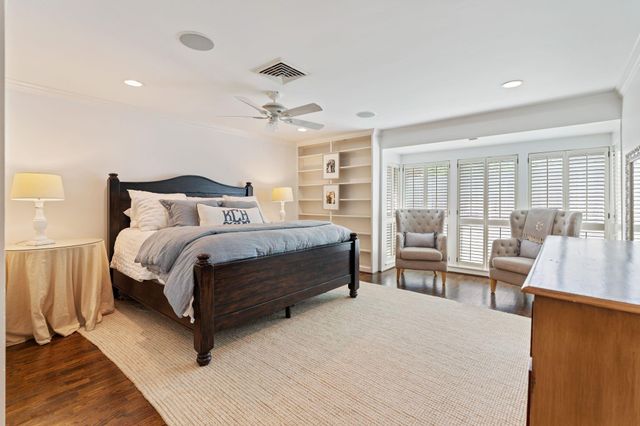 6131 Olympia Drive, Houston, TX 77057