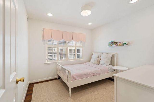 6131 Olympia Drive, Houston, TX 77057