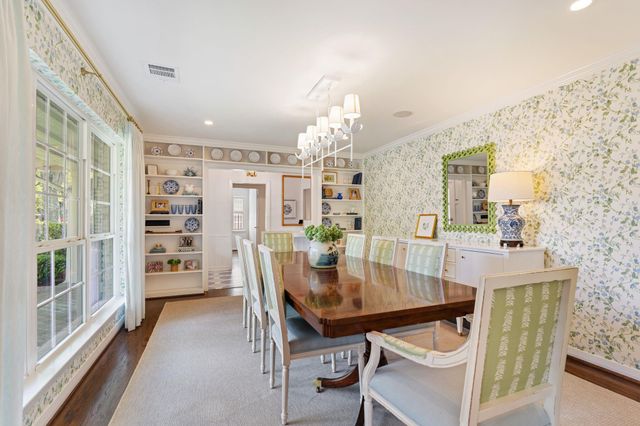 6131 Olympia Drive, Houston, TX 77057