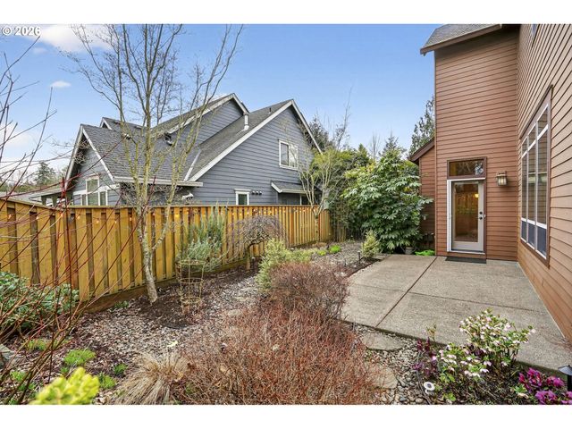 8254 Sw 74TH Ave, Portland, OR 97223