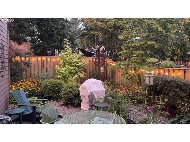 8254 Sw 74TH Ave, Portland, OR 97223