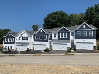 218 Paddock Lane, Harmony Boro, PA 16037