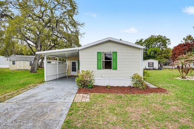 686 Sunrise Court NE, Palm Bay, FL 32907