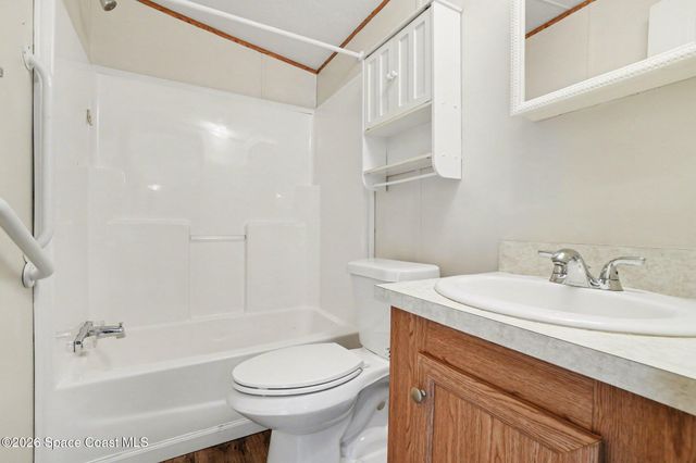 686 Sunrise Court NE, Palm Bay, FL 32907