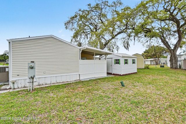 686 Sunrise Court NE, Palm Bay, FL 32907
