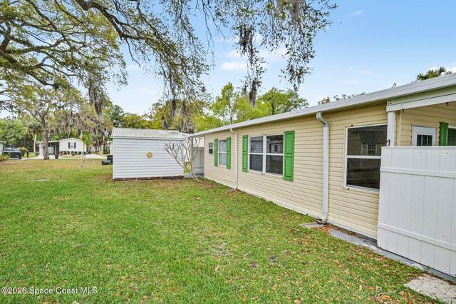 686 Sunrise Court NE, Palm Bay, FL 32907