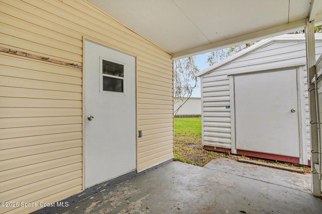 686 Sunrise Court NE, Palm Bay, FL 32907