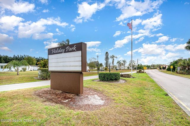 686 Sunrise Court NE, Palm Bay, FL 32907