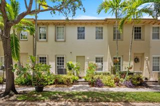 609 NW 24th Avenue, Boynton Beach, FL 33426