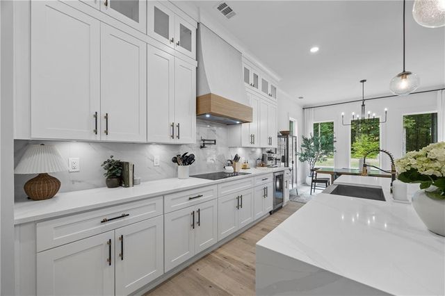 126 Elmwood Road, Hoschton, GA 30548