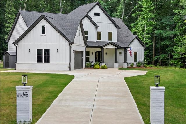 126 Elmwood Road, Hoschton, GA 30548