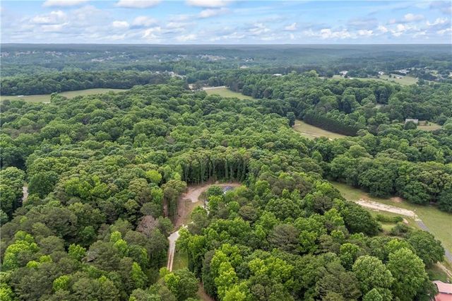 126 Elmwood Road, Hoschton, GA 30548