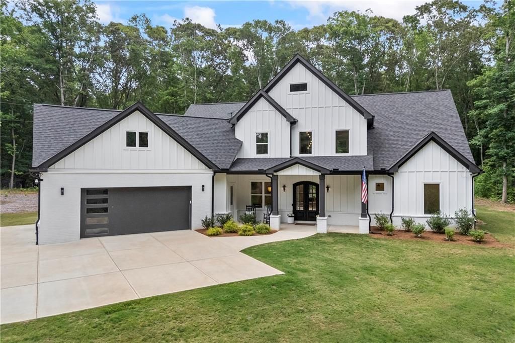 126 Elmwood Road, Hoschton, GA 30548