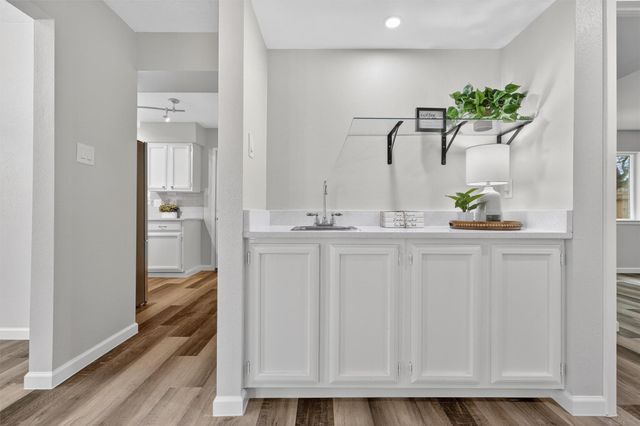 8250 Old Trail Drive, Houston, TX 77040