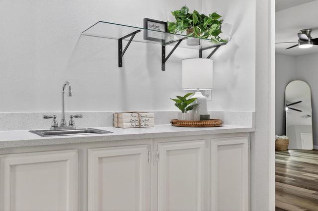 8250 Old Trail Drive, Houston, TX 77040