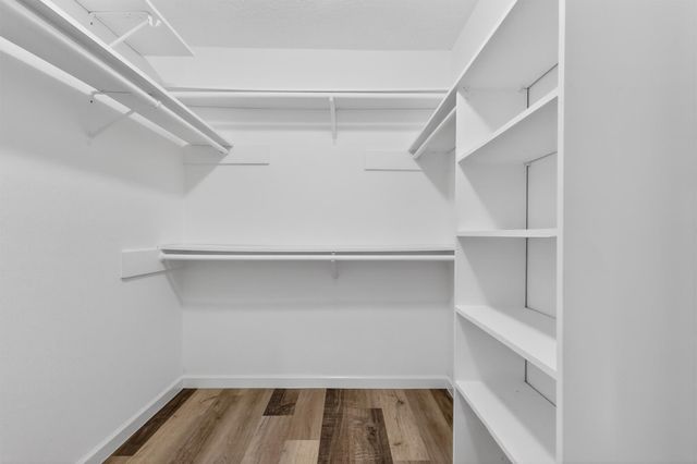 8250 Old Trail Drive, Houston, TX 77040