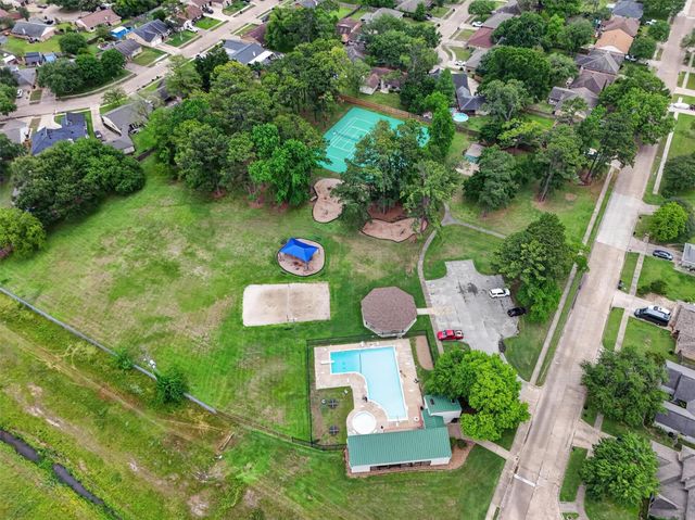 8250 Old Trail Drive, Houston, TX 77040