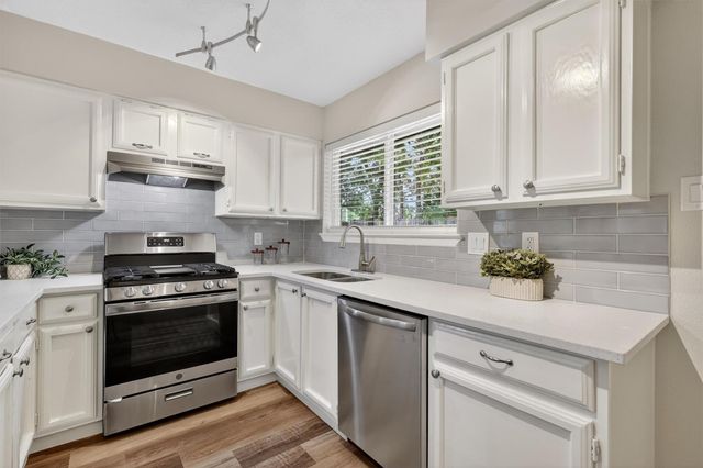 8250 Old Trail Drive, Houston, TX 77040