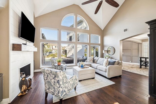 4619 Brook Shadow Drive, Kingwood, TX 77345