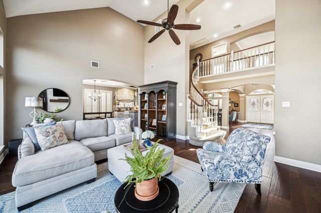 4619 Brook Shadow Drive, Kingwood, TX 77345