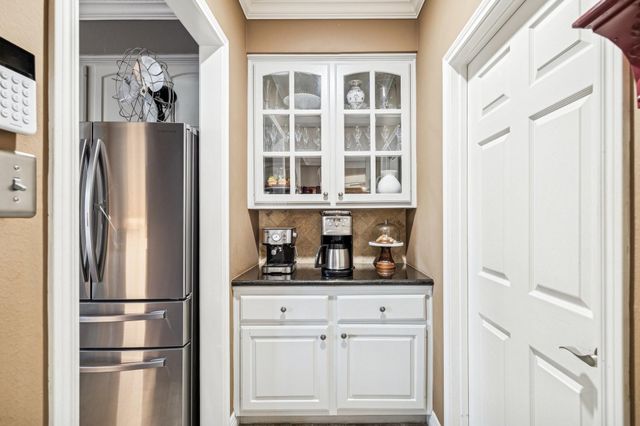 4619 Brook Shadow Drive, Kingwood, TX 77345