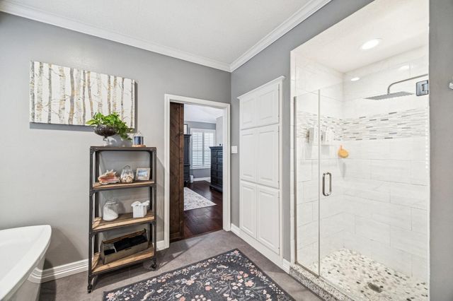 4619 Brook Shadow Drive, Kingwood, TX 77345