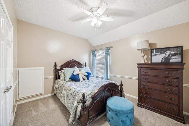 4619 Brook Shadow Drive, Kingwood, TX 77345