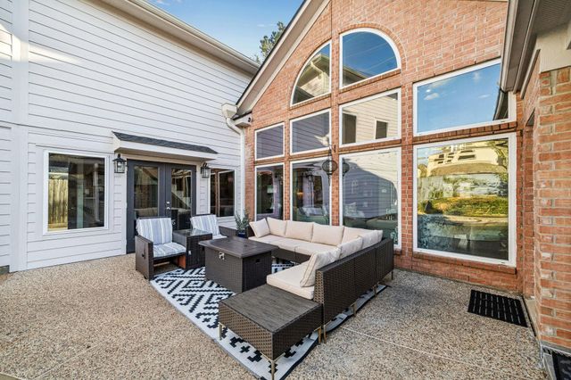 4619 Brook Shadow Drive, Kingwood, TX 77345