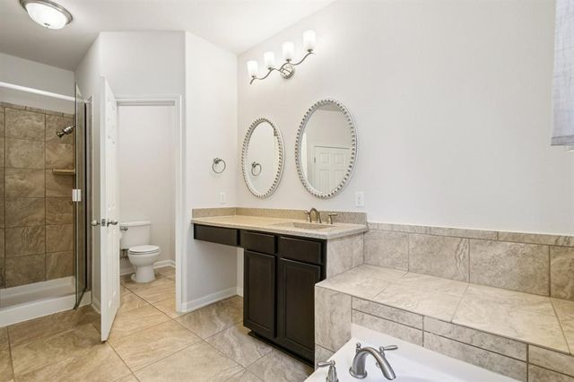 2244 Hilltop Climb DR, Leander, TX 78641