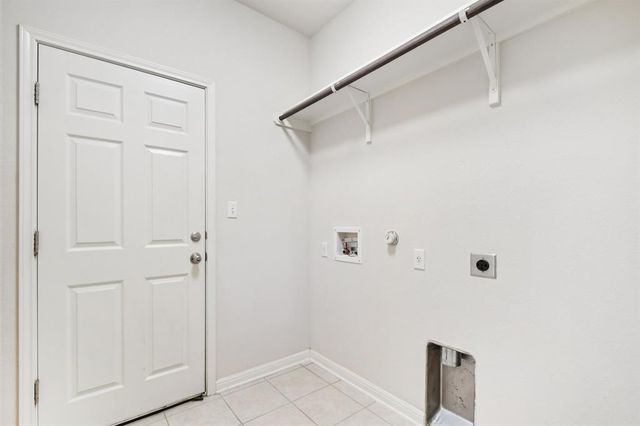 2244 Hilltop Climb DR, Leander, TX 78641