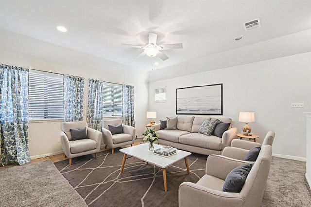 2244 Hilltop Climb DR, Leander, TX 78641