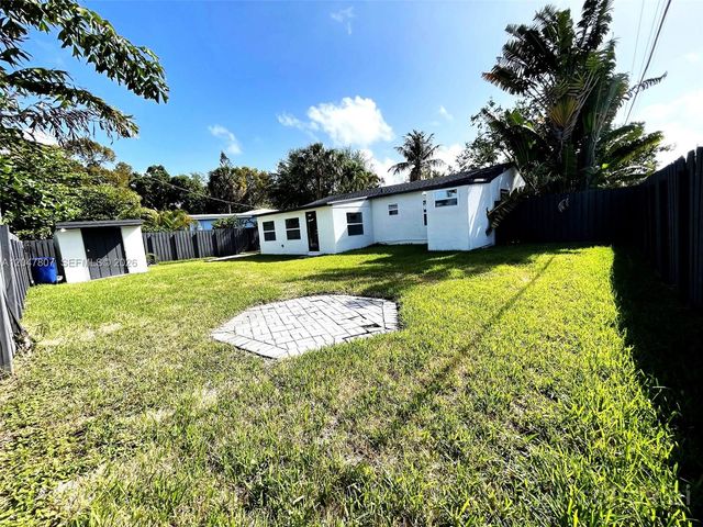1141 SW 8th Terrace, Fort Lauderdale, FL 33315
