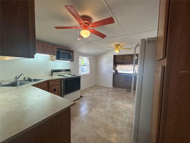 6 RED QUILL CIRCLE, Lake Wales, FL 33898