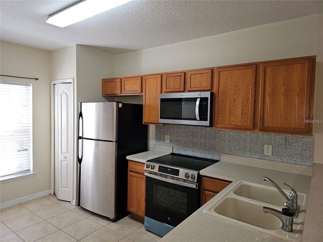 506 WILTON CIR, Sanford, FL 32773