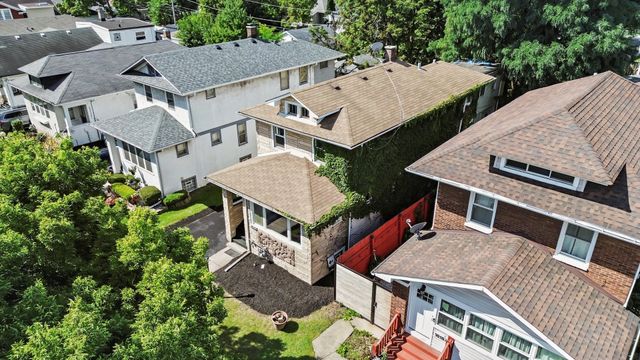 1820 S 3rd Avenue, Maywood, IL 60153