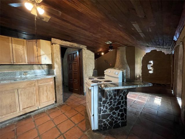 4920 W 34th, Houston, TX 77092