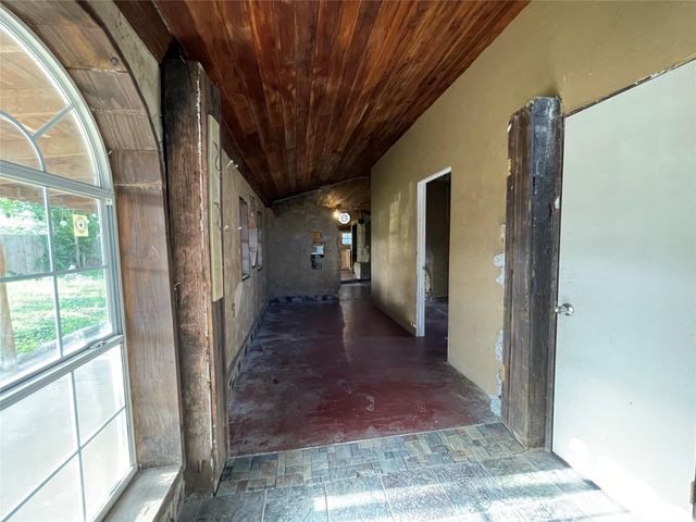 4920 W 34th, Houston, TX 77092