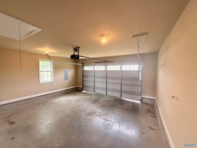27553 Grant Drive, Elkmont, AL 35620