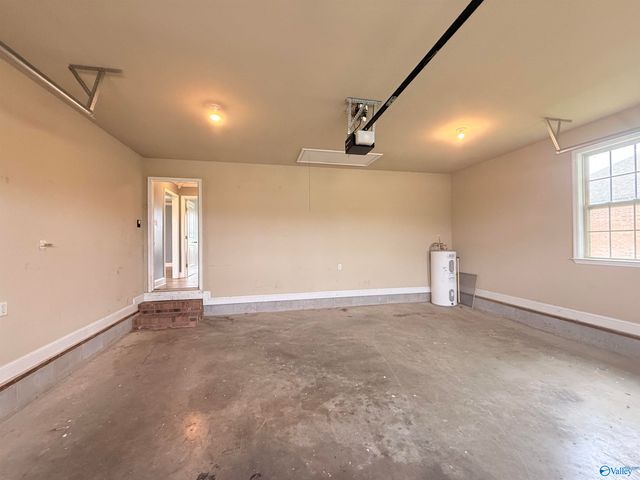 27553 Grant Drive, Elkmont, AL 35620