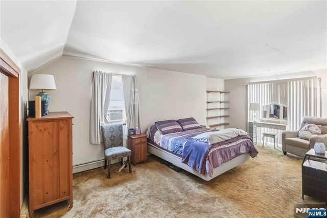 16 Seminole Avenue, Dumont, NJ 07628