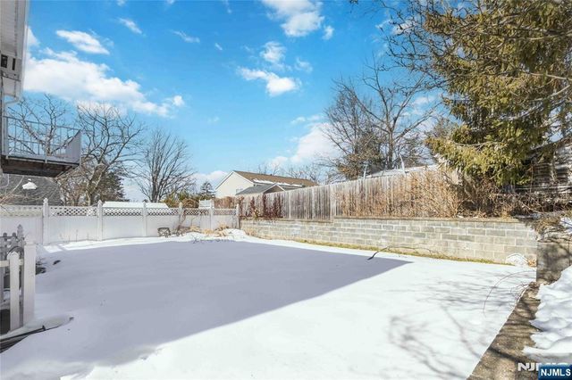 16 Seminole Avenue, Dumont, NJ 07628