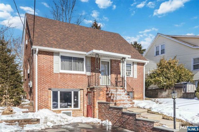 16 Seminole Avenue, Dumont, NJ 07628