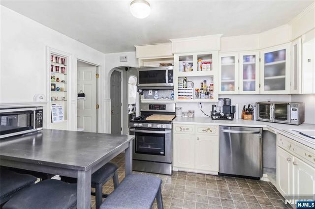 16 Seminole Avenue, Dumont, NJ 07628