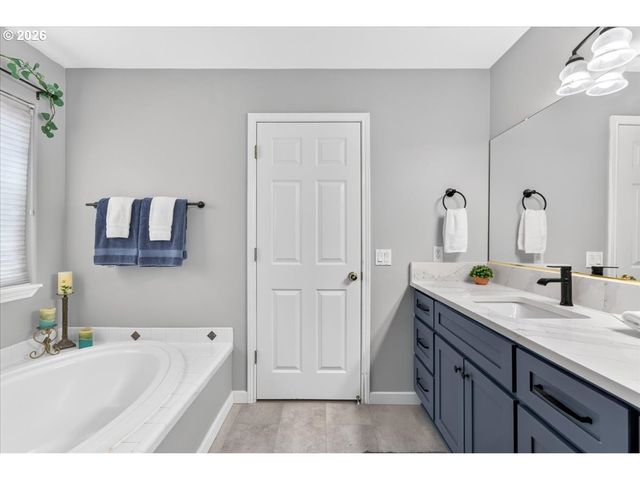 2117 Se 61ST Pl, Hillsboro, OR 97123