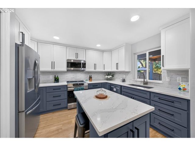 2117 Se 61ST Pl, Hillsboro, OR 97123