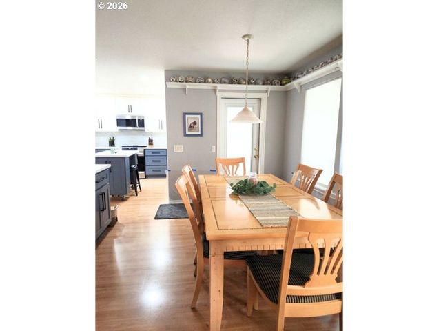 2117 Se 61ST Pl, Hillsboro, OR 97123