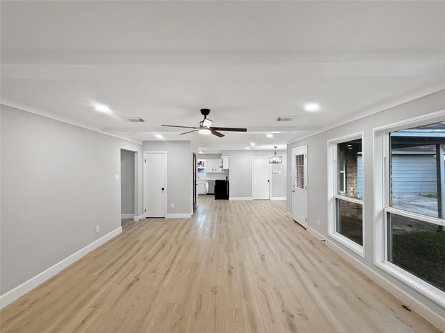 5318 Lacreek Lane, Spring, TX 77379