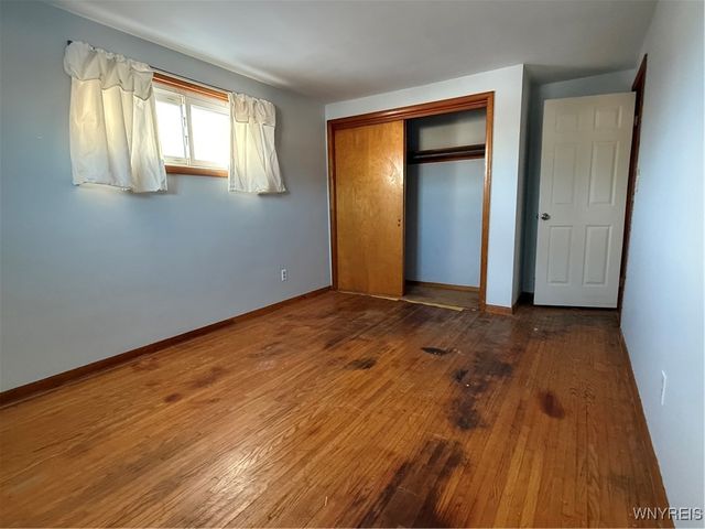 156 Leocrest Court, West Seneca, NY 14224